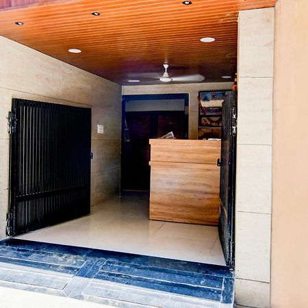Super Hotel O D.V Near Medanta Hospital 인도르 외부 사진